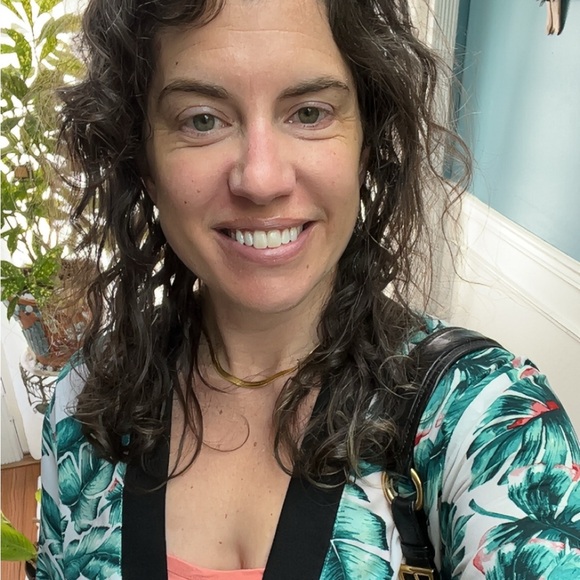 Meet your Posher, Meg - Picture 5 of 11